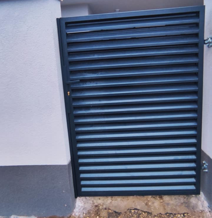 Kerítéskirály - kerítés/kapu